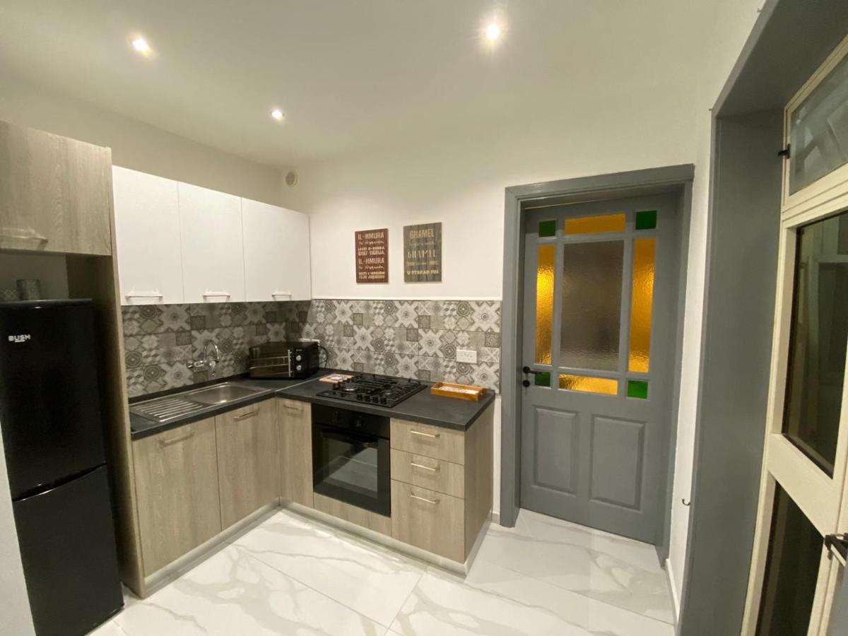 Cosy Private Townhouse In Heart Of Senglea Villa Bagian luar foto